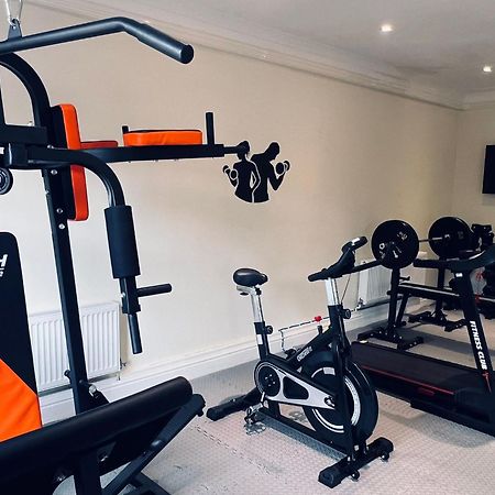 Ramada By Wyndham Cheltenham Golden Valley المظهر الخارجي الصورة