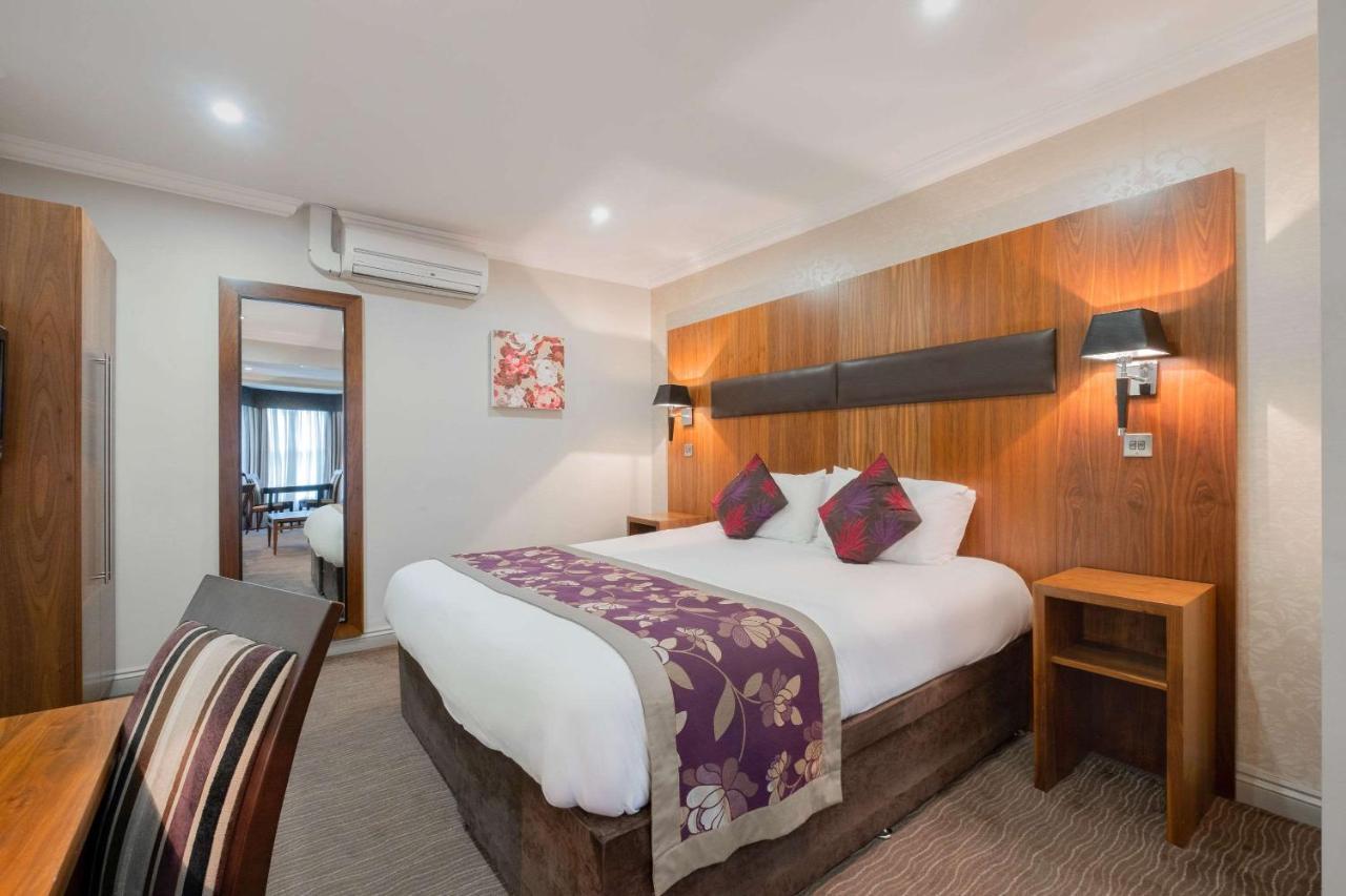 Ramada By Wyndham Cheltenham Golden Valley المظهر الخارجي الصورة